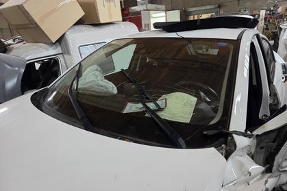 Compra y venta de coches rotos.