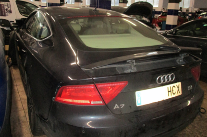 Compra y venta de coches rotos.