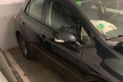 Compra y venta de coches rotos.