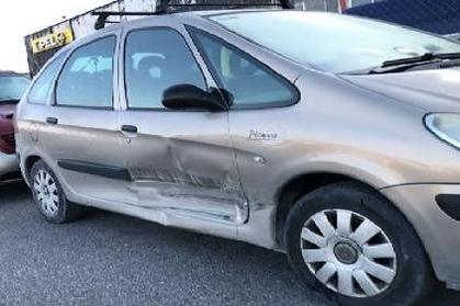 Compra y venta de coches rotos.