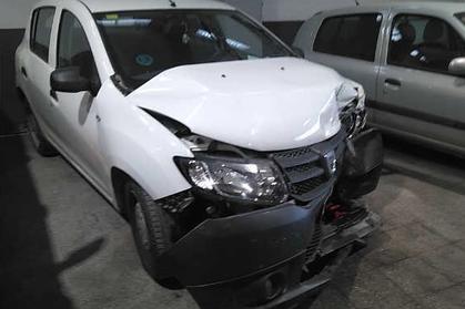 Compra y venta de coches rotos.