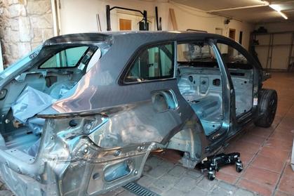 Compra y venta de coches rotos.