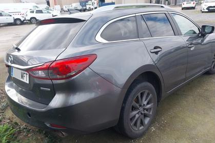 Compra y venta de coches rotos.