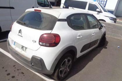 Compra y venta de coches rotos.