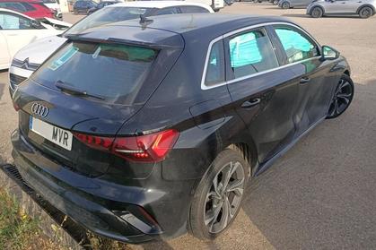 Compra y venta de coches rotos.