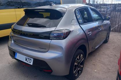 Compra y venta de coches rotos.