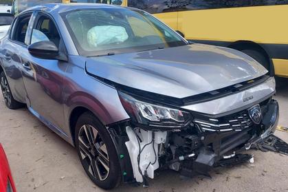 Compra y venta de coches rotos.