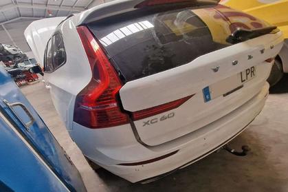 Compra y venta de coches rotos.