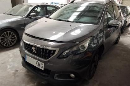 Compra y venta de coches rotos.