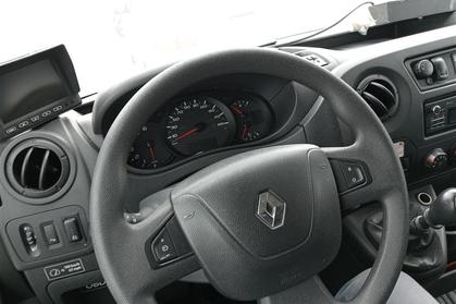 Compra y venta de coches rotos.