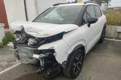 Compra y venta de coches rotos.