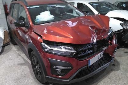 Compra y venta de coches rotos.