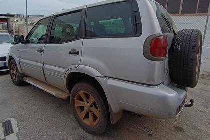 Compra y venta de coches rotos.
