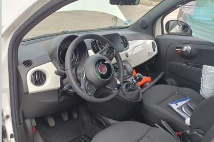 Compra y venta de coches rotos.