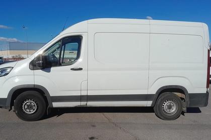 Compra y venta de coches rotos.