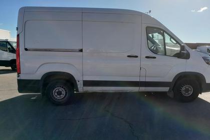 Compra y venta de coches rotos.