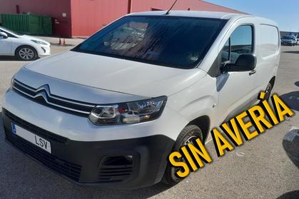 Compra y venta de coches rotos.