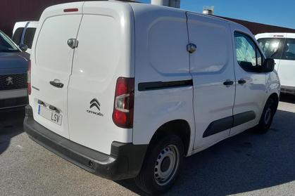 Compra y venta de coches rotos.