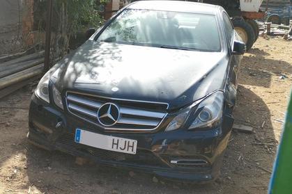 Compra y venta de coches rotos.