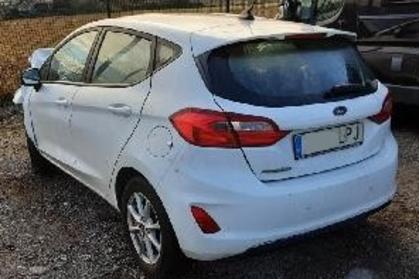 Compra y venta de coches rotos.