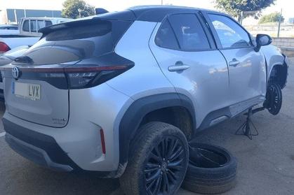 Compra y venta de coches rotos.