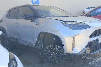 Compra y venta de coches rotos.