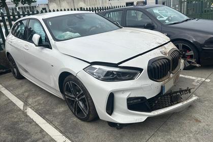 Compra y venta de coches rotos.
