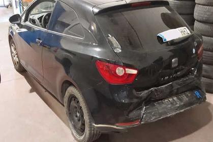 Compra y venta de coches rotos.
