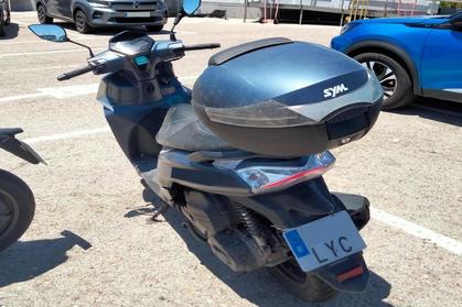 Compra y venta de coches rotos.