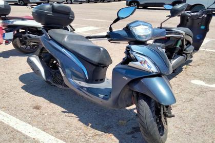 Compra y venta de coches rotos.