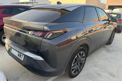 Compra y venta de coches rotos.