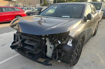 Compra y venta de coches rotos.