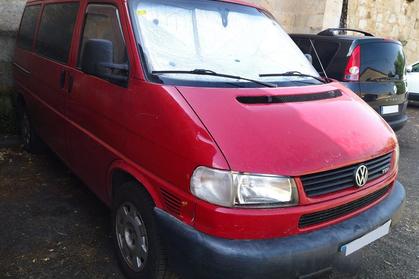Compra y venta de coches rotos.