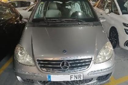 Compra y venta de coches rotos.