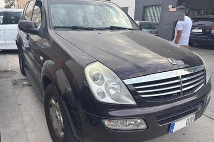 Compra y venta de coches rotos.