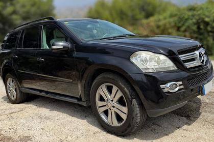 Compra y venta de coches rotos.