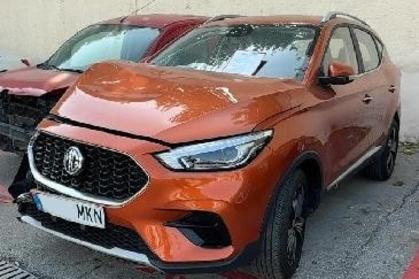Compra y venta de coches rotos.