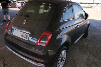 Compra y venta de coches rotos.
