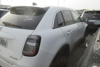 Compra y venta de coches rotos.