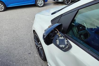 Compra y venta de coches siniestrados