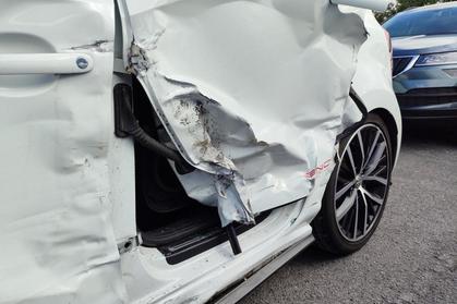 Compra y venta de coches siniestrados