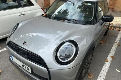 Compra y venta de coches rotos.