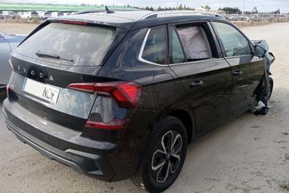 Compra y venta de coches rotos.