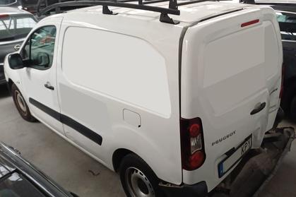 Compra y venta de coches rotos.