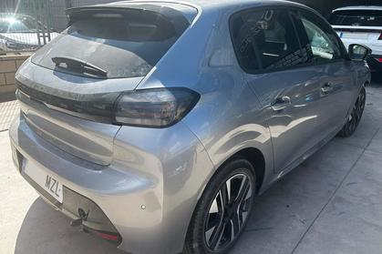 Compra y venta de coches rotos.
