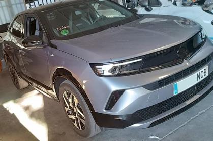 Compra y venta de coches rotos.