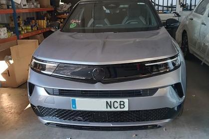 Compra y venta de coches rotos.