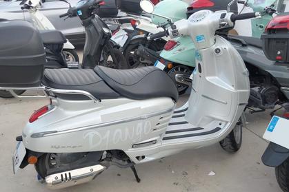 Compra y venta de coches rotos.