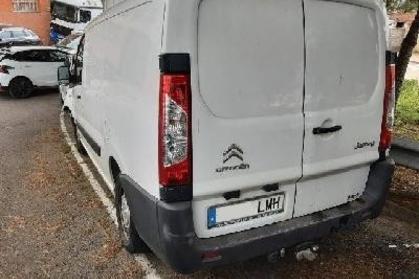 Compra y venta de coches rotos.
