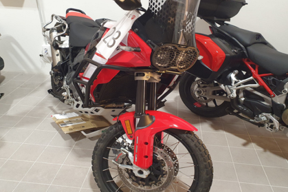 Compra y venta de coches rotos.